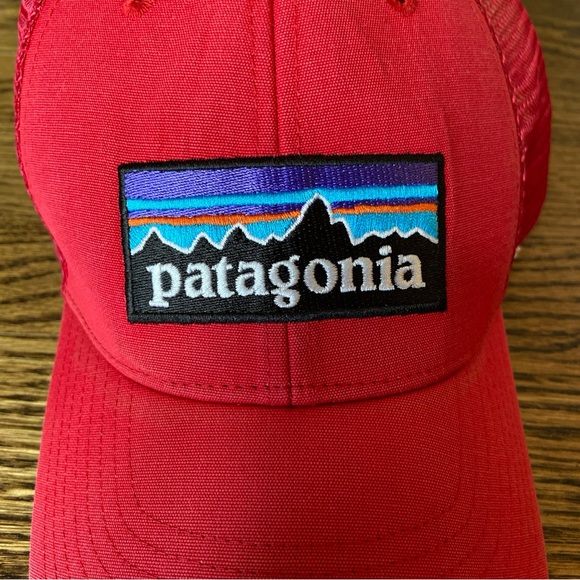 Red Patagonia Trucker Hat SnapBack Embroidered Patch - Picture 1 of 12